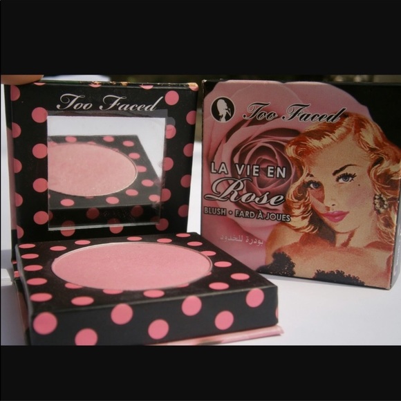 Too Faced Other - La Vie En rose Too Faced blush.
